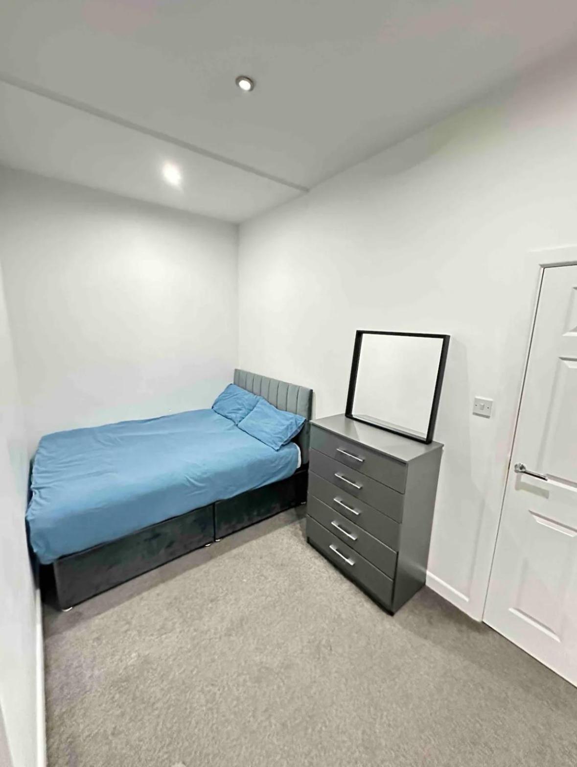 Apartment In Bham City Centre, Free Parking Sleeps 3 Birmingham Luaran gambar