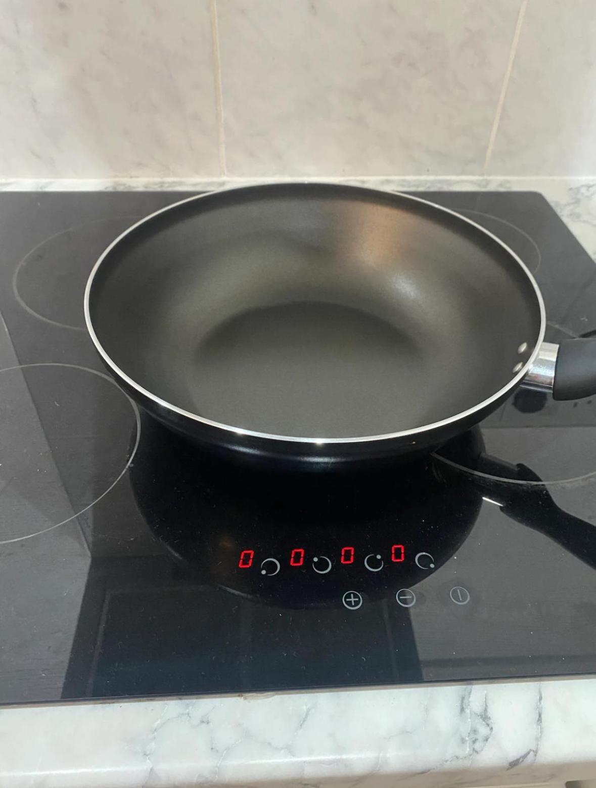 Apartment In Bham City Centre, Free Parking Sleeps 3 Birmingham Luaran gambar